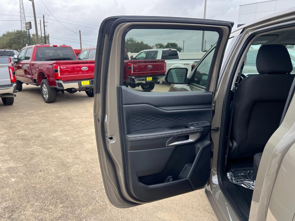new 2025 Ford Ranger car, priced at $32,200