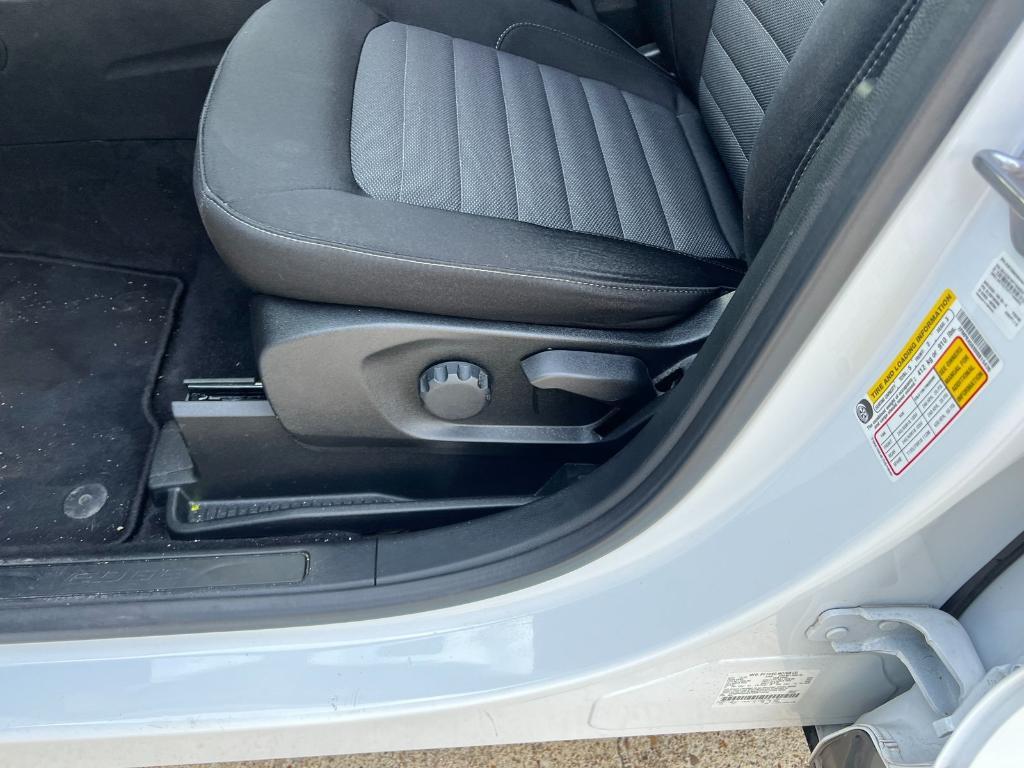 used 2022 Ford Edge car, priced at $20,317