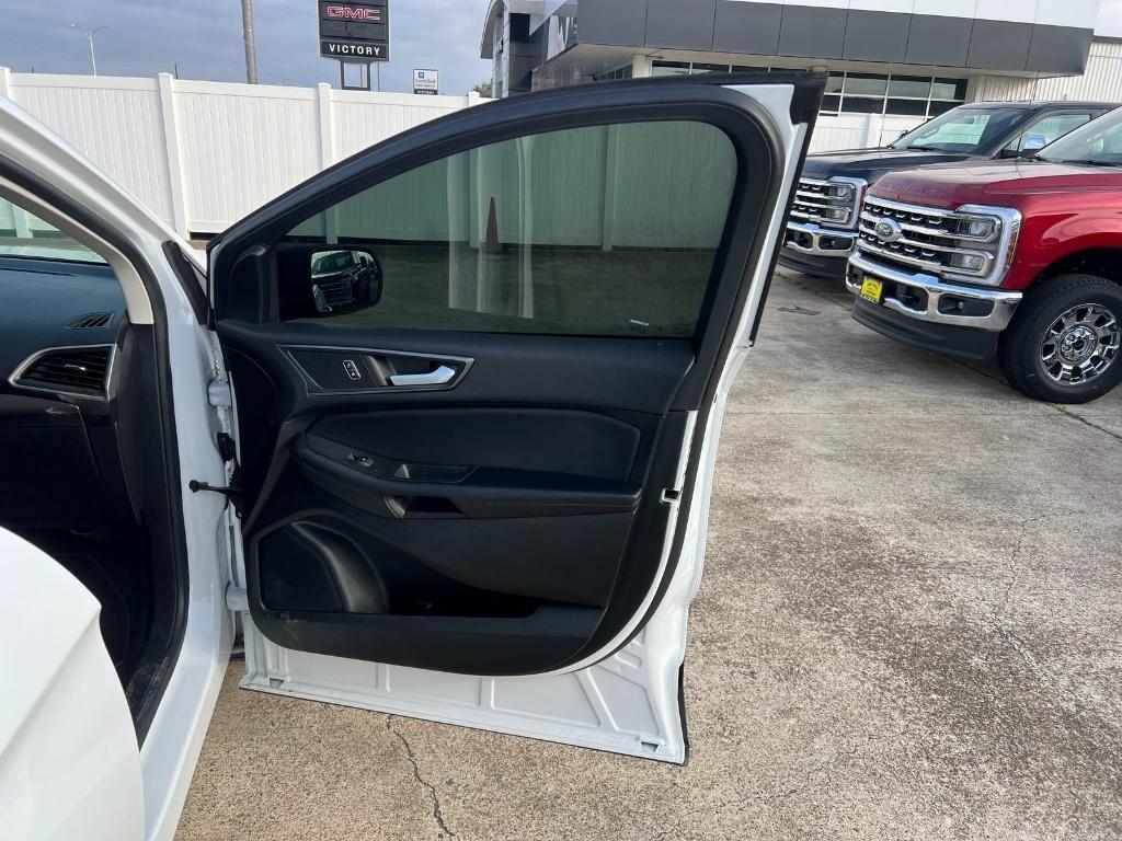 used 2022 Ford Edge car, priced at $20,317