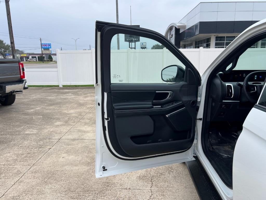 new 2026 Ford Expedition car, priced at $79,115