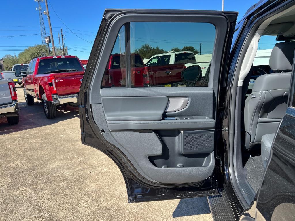 new 2026 Ford Expedition car, priced at $68,775