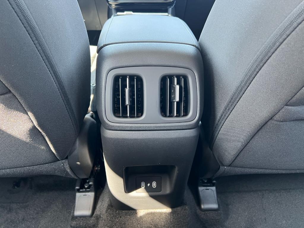 new 2026 Hyundai TUCSON Hybrid car, priced at $34,615