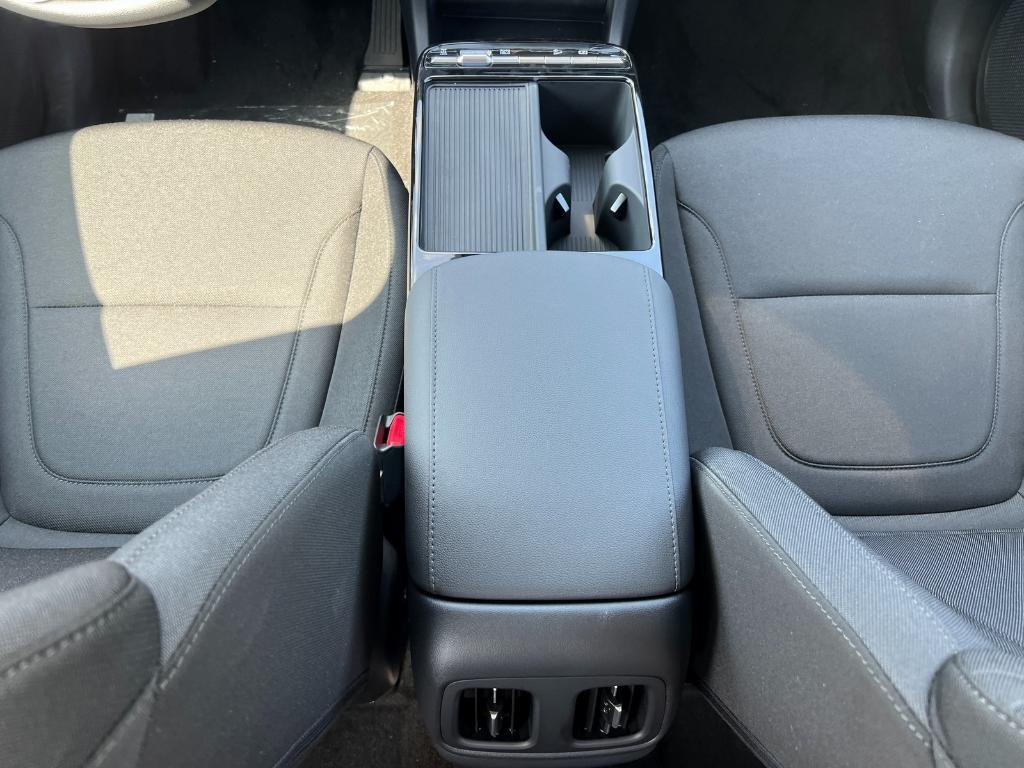 new 2026 Hyundai TUCSON Hybrid car, priced at $34,615