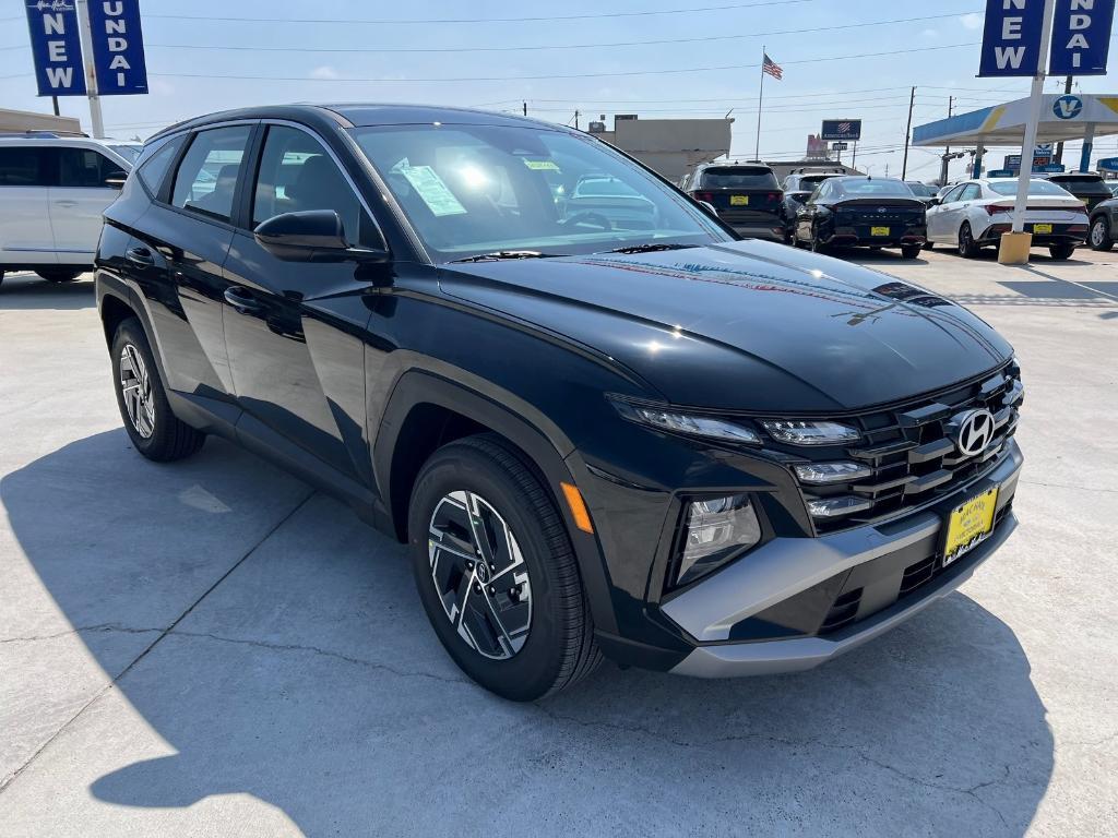 new 2026 Hyundai TUCSON Hybrid car, priced at $34,615