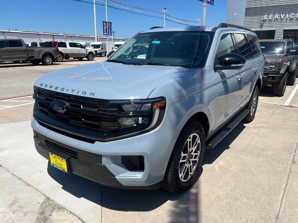new 2026 Ford Expedition car, priced at $68,270