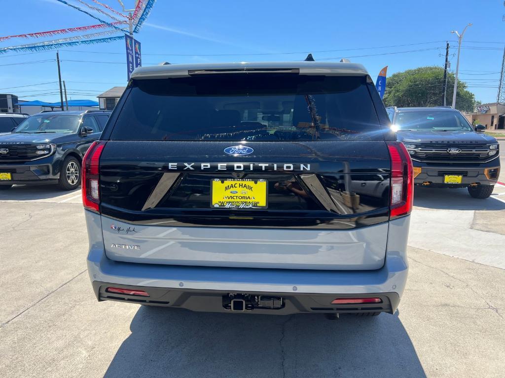 new 2026 Ford Expedition car, priced at $68,270