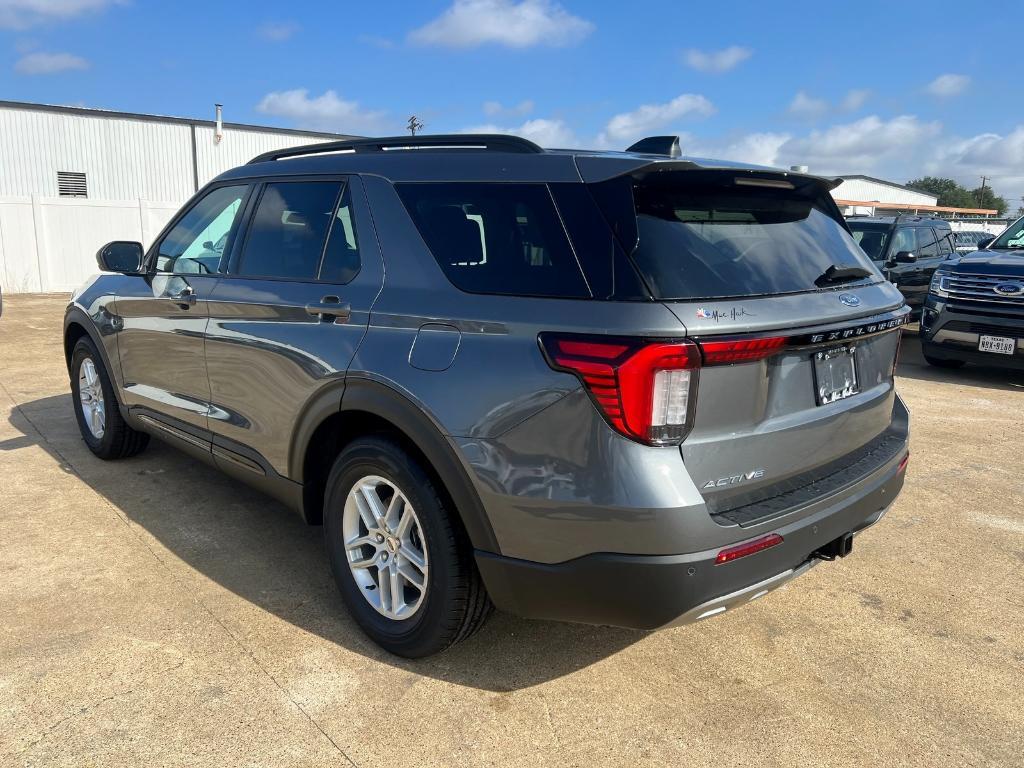 new 2026 Ford Explorer car, priced at $39,825
