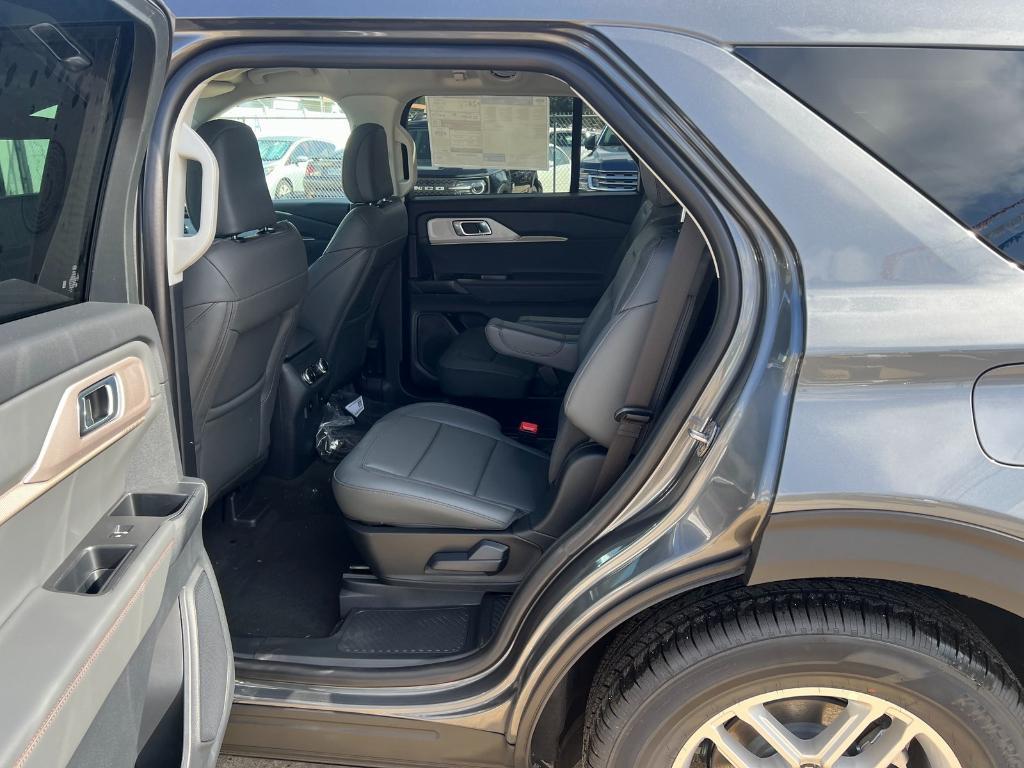 new 2026 Ford Explorer car, priced at $39,825