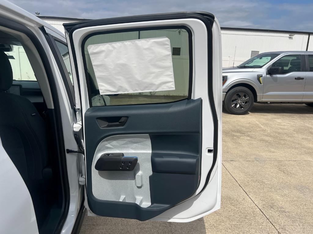 new 2025 Ford Maverick car, priced at $28,465