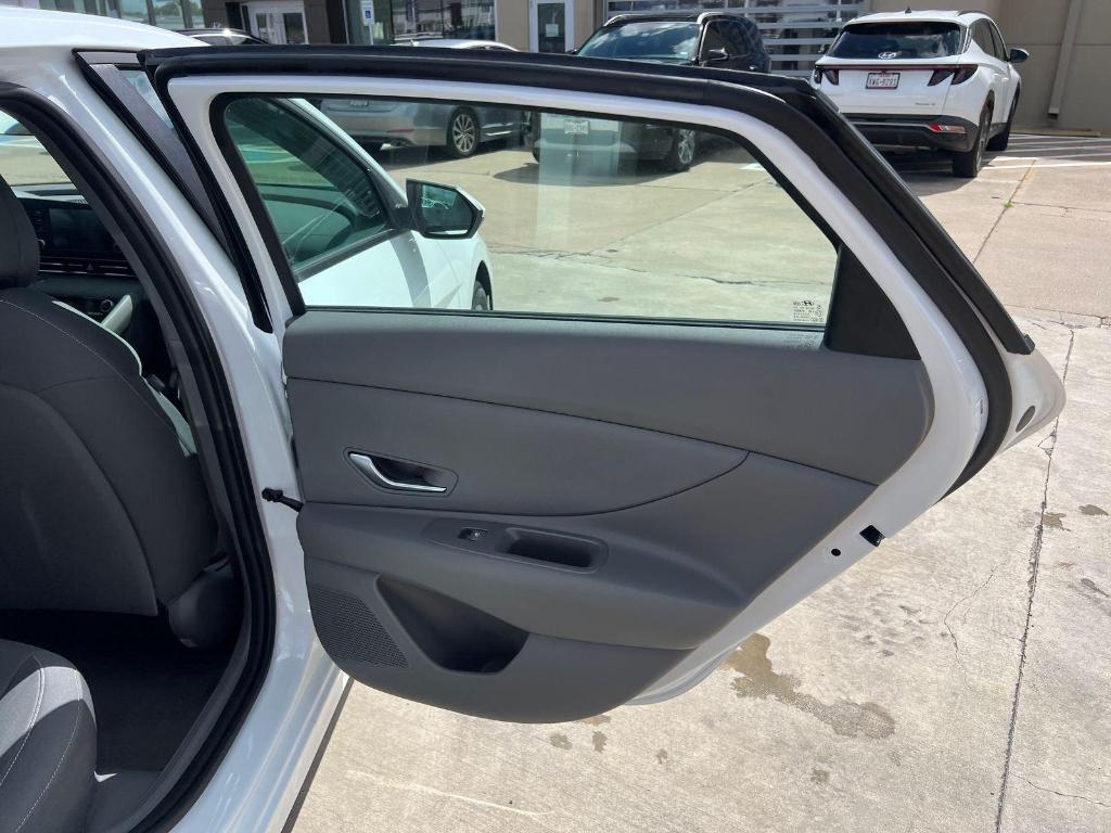 new 2026 Hyundai ELANTRA HEV car, priced at $25,951