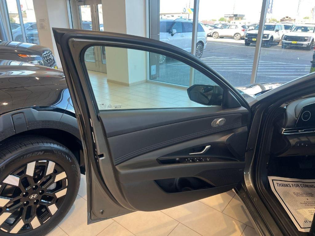 new 2026 Hyundai ELANTRA HEV car, priced at $29,712
