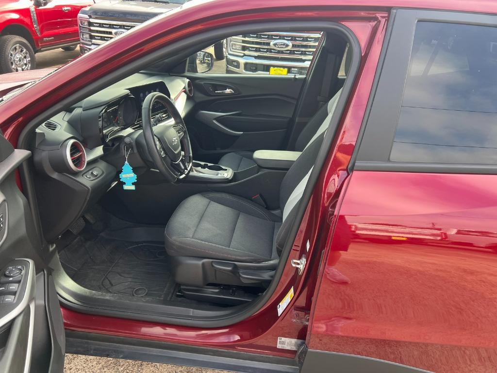 used 2024 Chevrolet Trax car, priced at $17,562