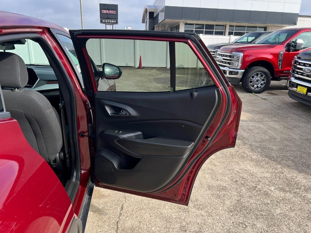 used 2024 Chevrolet Trax car, priced at $17,562