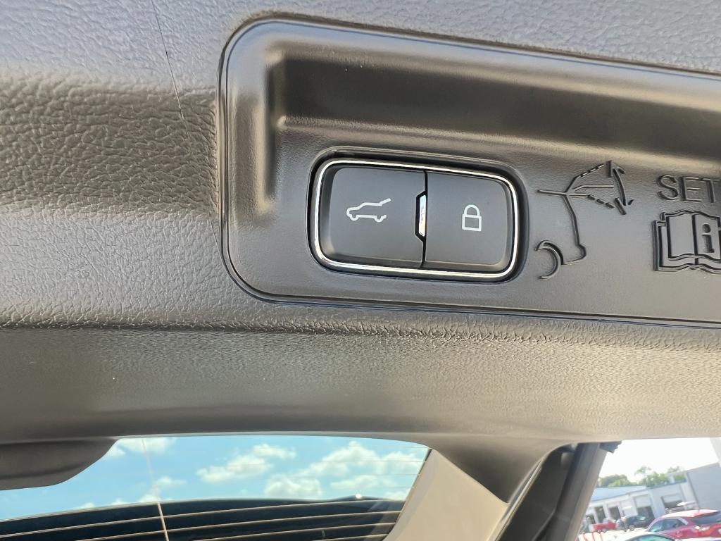 new 2025 Ford Explorer car, priced at $37,760