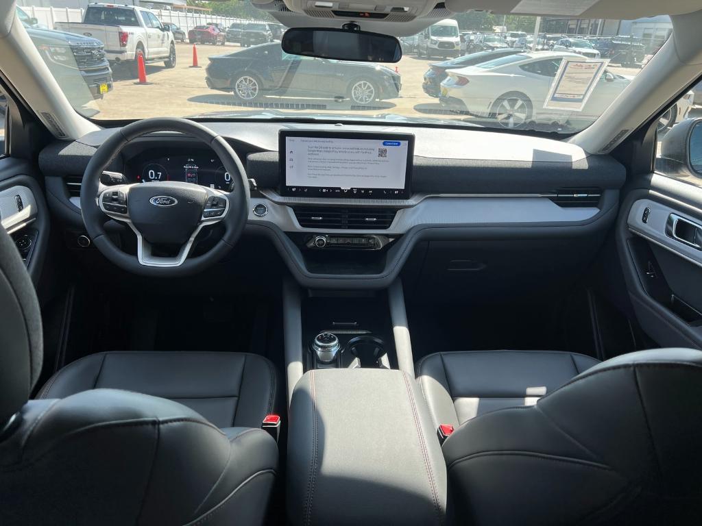 new 2025 Ford Explorer car, priced at $37,760