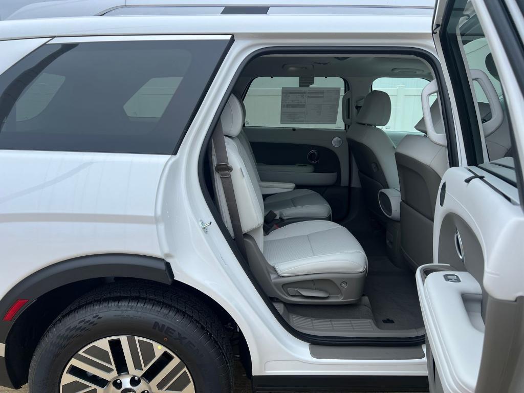 new 2026 Hyundai Palisade Hybrid car, priced at $48,965