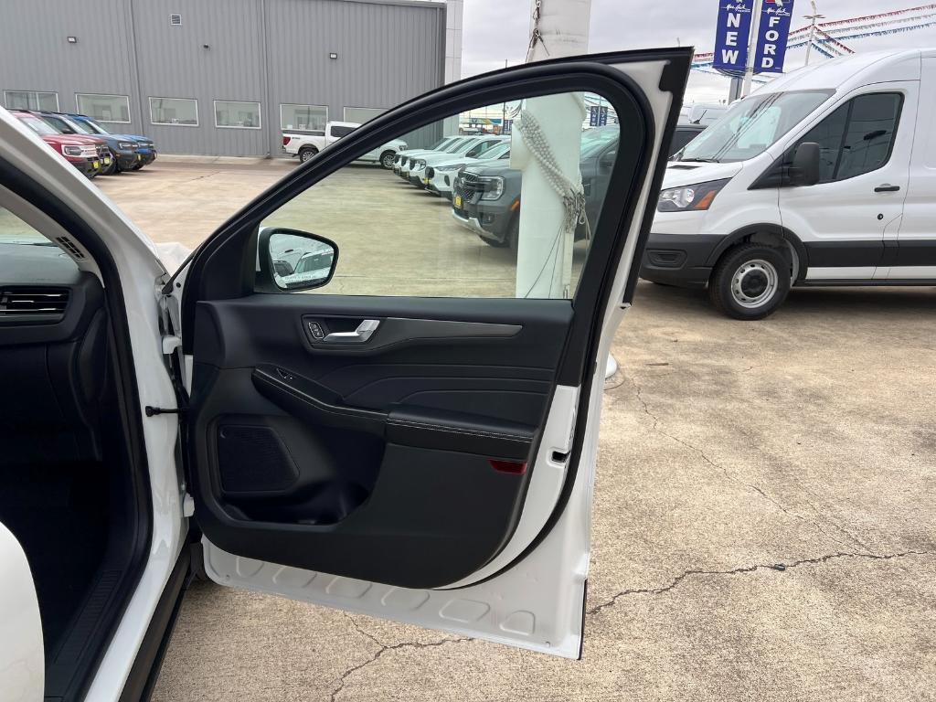 new 2026 Ford Escape car, priced at $32,390