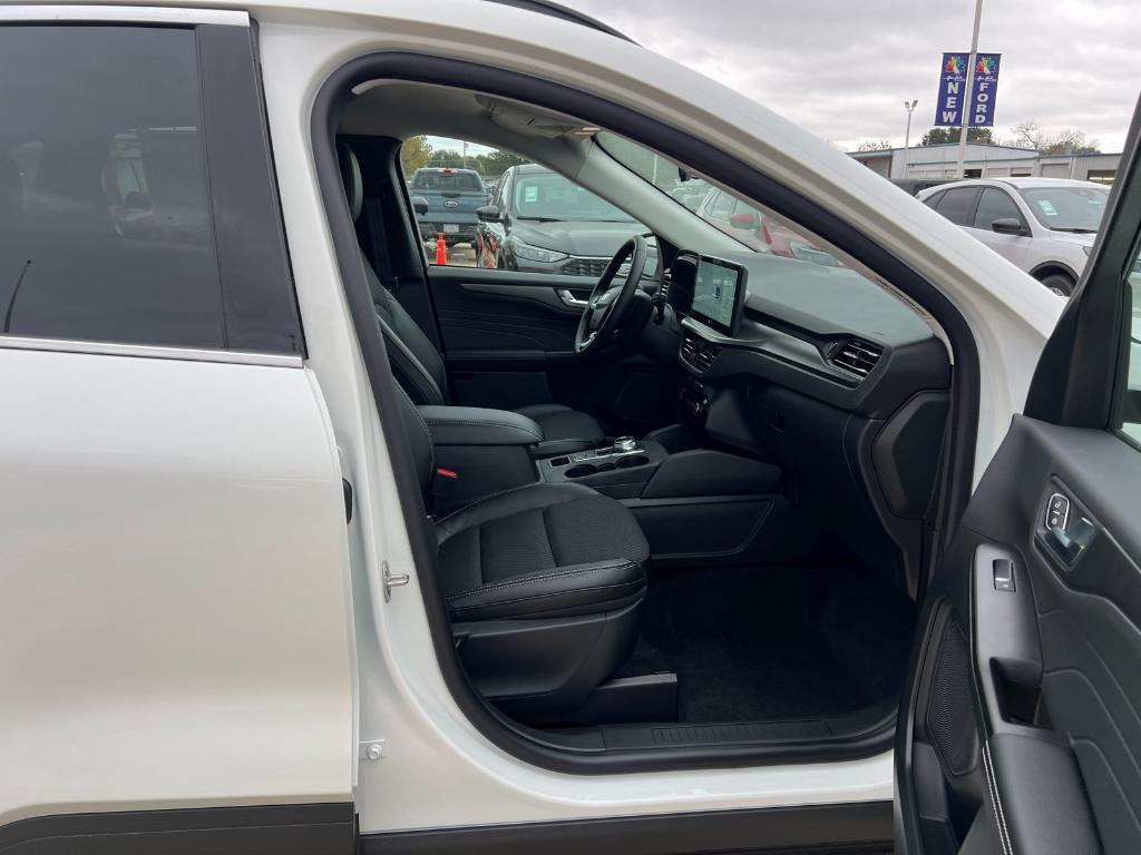 new 2026 Ford Escape car, priced at $32,390