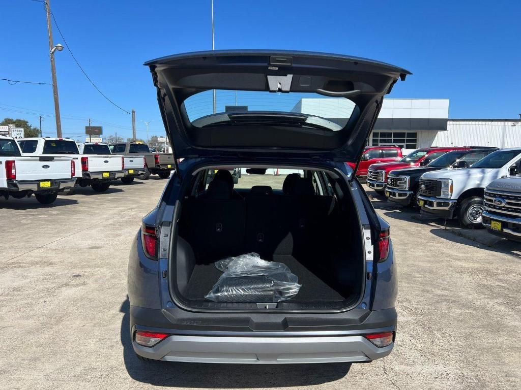 new 2026 Hyundai Tucson car, priced at $30,425