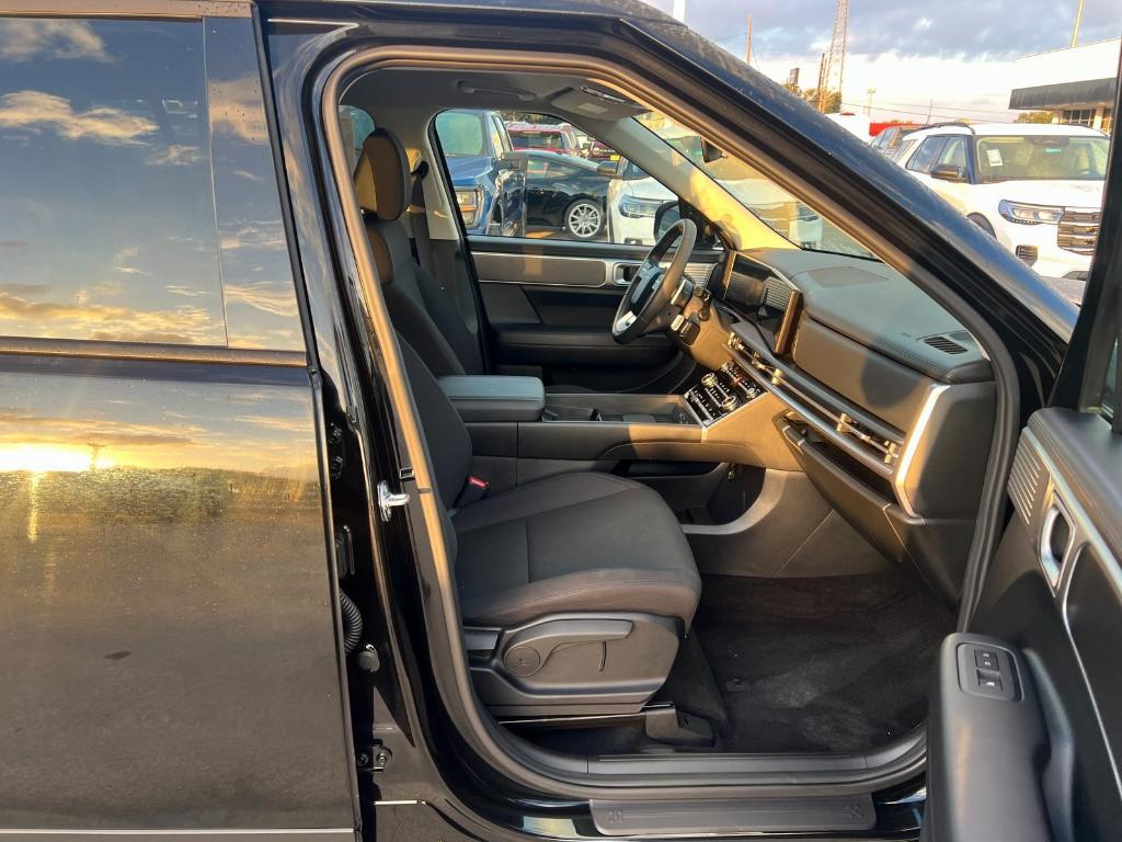 new 2025 Hyundai Santa Fe car, priced at $33,722