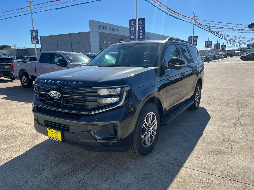new 2025 Ford Expedition car, priced at $63,840