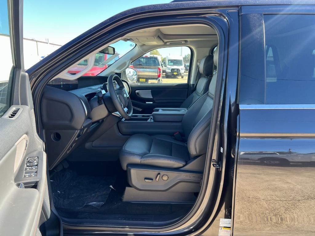 new 2025 Ford Expedition car, priced at $63,840