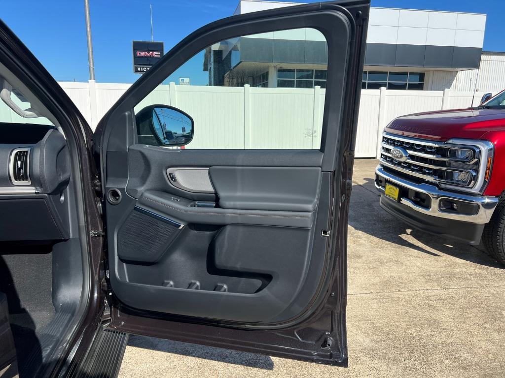 new 2025 Ford Expedition car, priced at $63,840