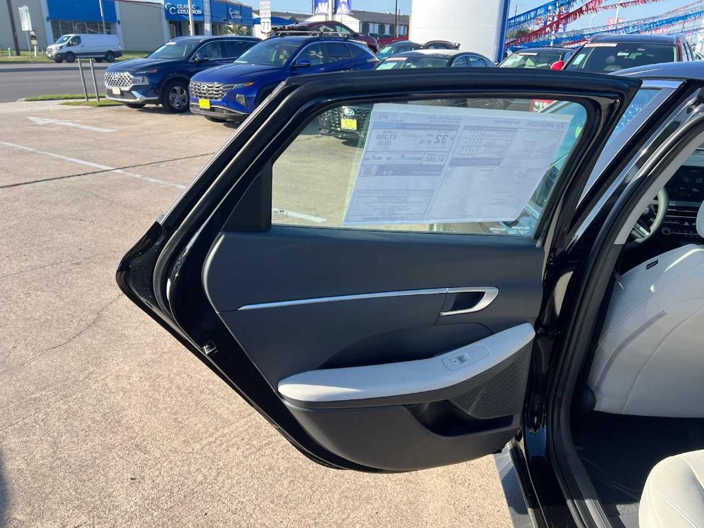 new 2025 Hyundai Sonata car, priced at $24,259