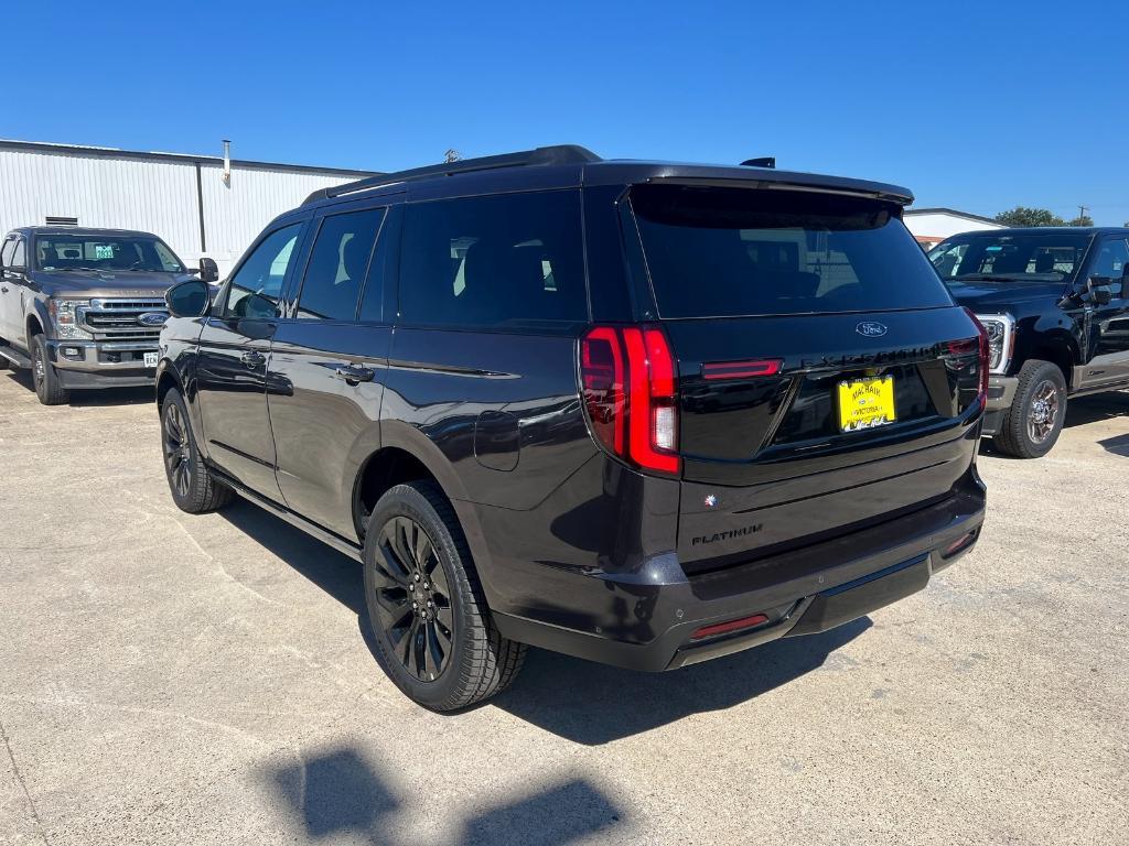 new 2025 Ford Expedition car, priced at $75,670