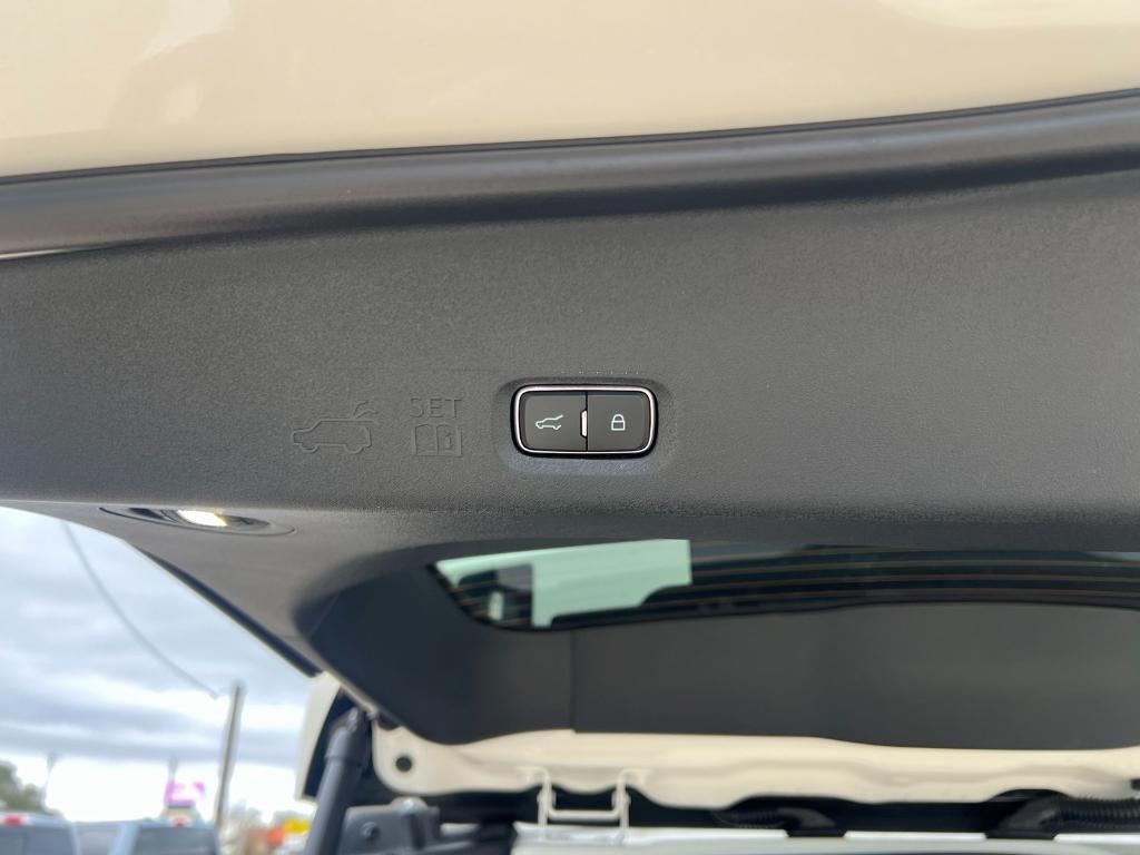 new 2026 Ford Expedition car, priced at $87,650