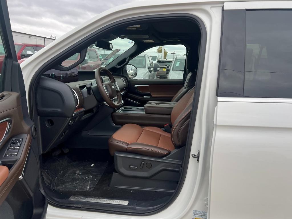 new 2026 Ford Expedition car, priced at $87,650