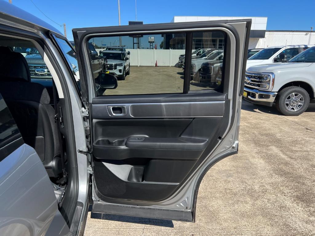 new 2025 Hyundai Santa Fe car, priced at $35,097