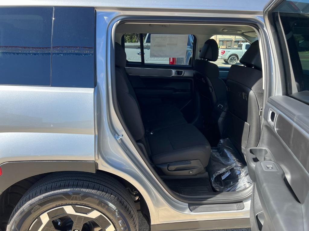 new 2025 Hyundai Santa Fe car, priced at $35,097