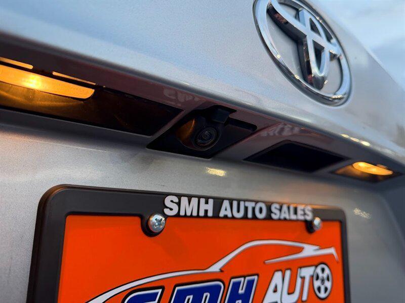 used 2022 Toyota Highlander car, priced at $27,877