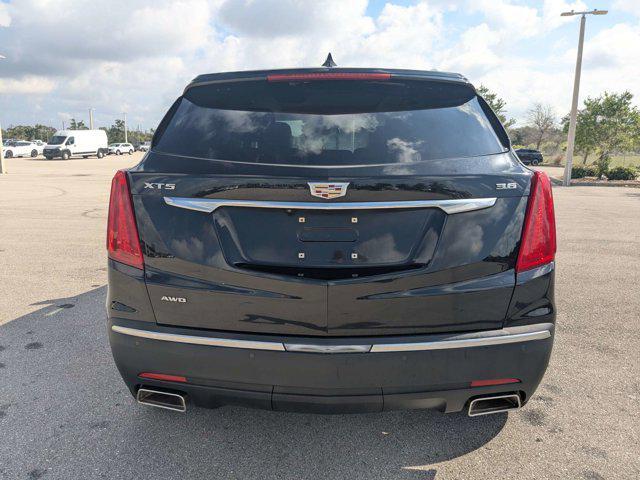 used 2017 Cadillac XT5 car, priced at $15,217