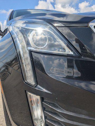 used 2017 Cadillac XT5 car, priced at $15,217