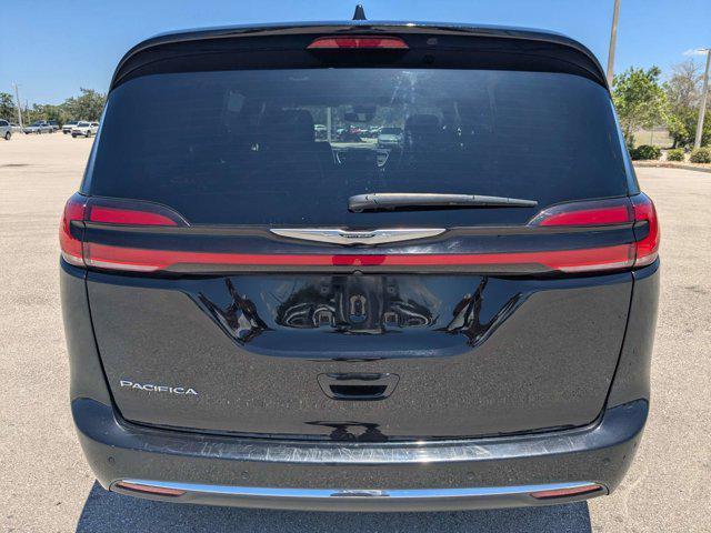 used 2025 Chrysler Pacifica car, priced at $27,457