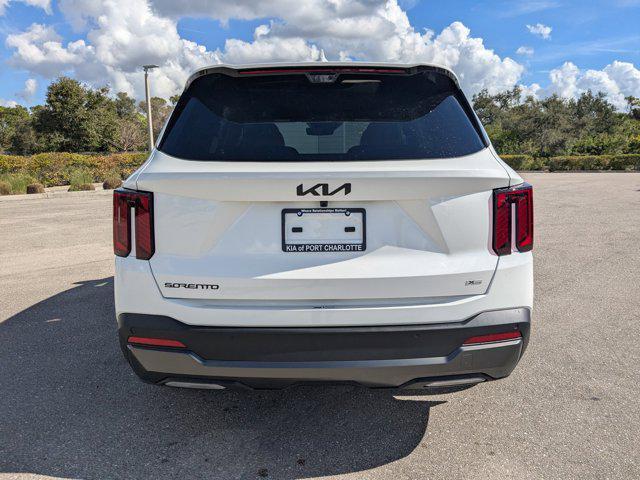 new 2026 Kia Sorento Hybrid car, priced at $43,740