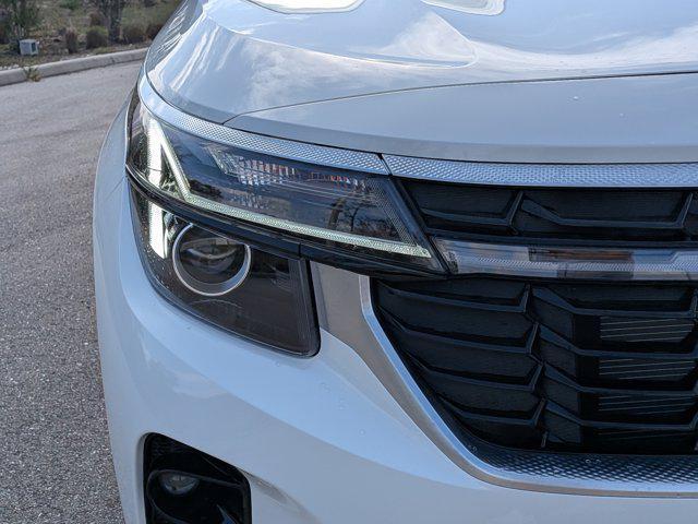 new 2026 Kia Seltos car, priced at $24,257