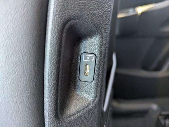 new 2026 Kia Sorento car, priced at $33,528