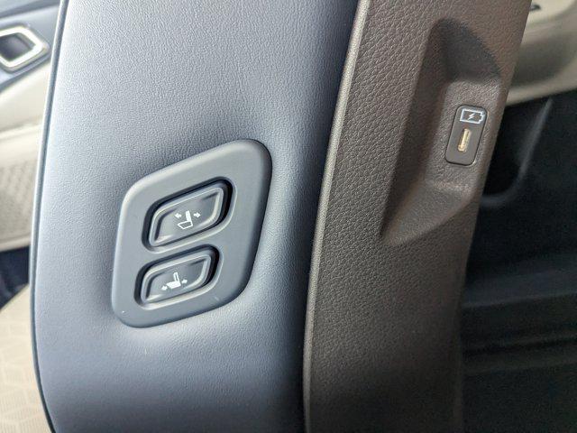 new 2026 Kia Carnival Hybrid car, priced at $41,418