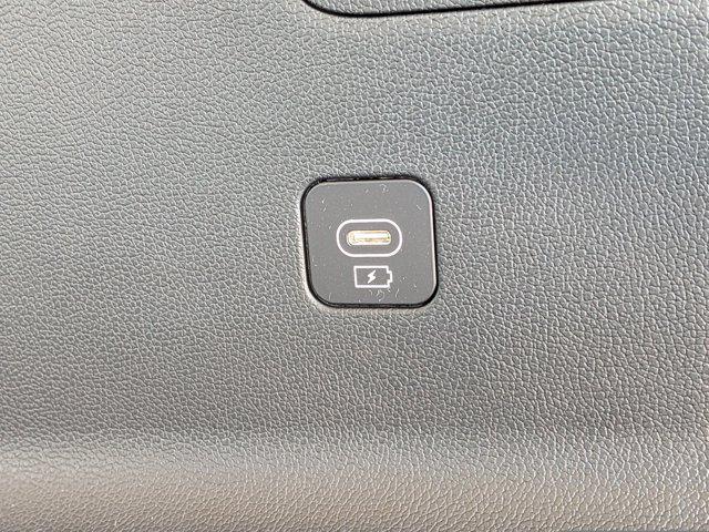 new 2026 Kia Sorento Hybrid car, priced at $37,581