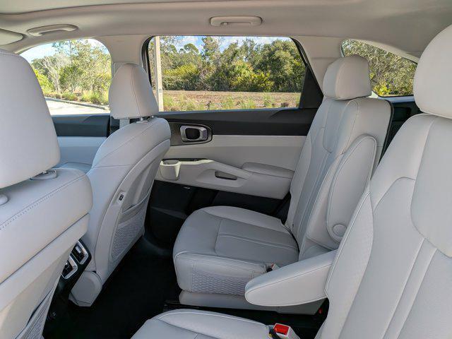 new 2026 Kia Sorento Hybrid car, priced at $37,581