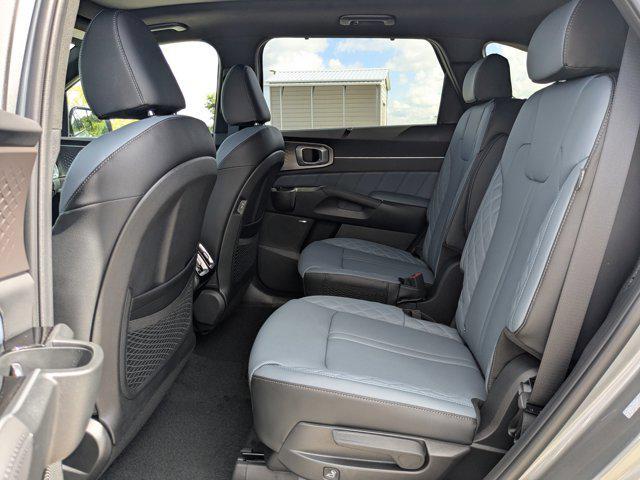 new 2025 Kia Sorento Hybrid car, priced at $46,493