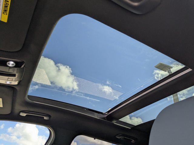 new 2025 Kia Sorento Hybrid car, priced at $46,493