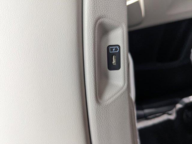 new 2025 Kia Sorento car, priced at $35,993