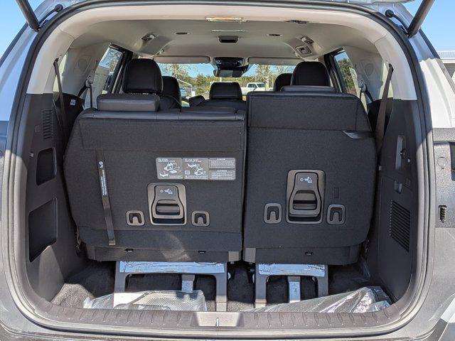 new 2026 Kia Carnival Hybrid car, priced at $43,329