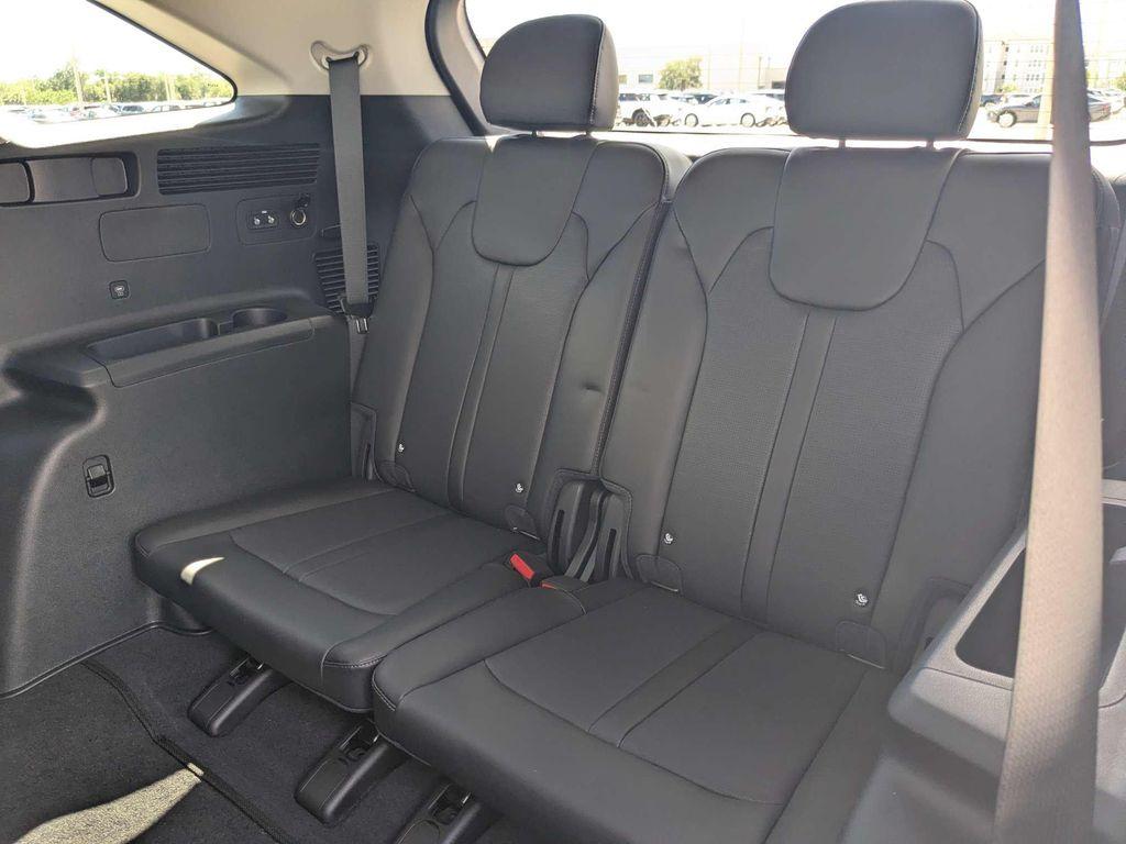 new 2026 Kia Sorento car, priced at $34,358