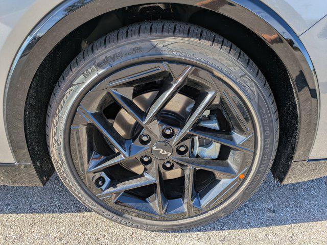 new 2025 Kia K4 car, priced at $27,017