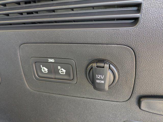 new 2026 Kia Sorento car, priced at $33,589